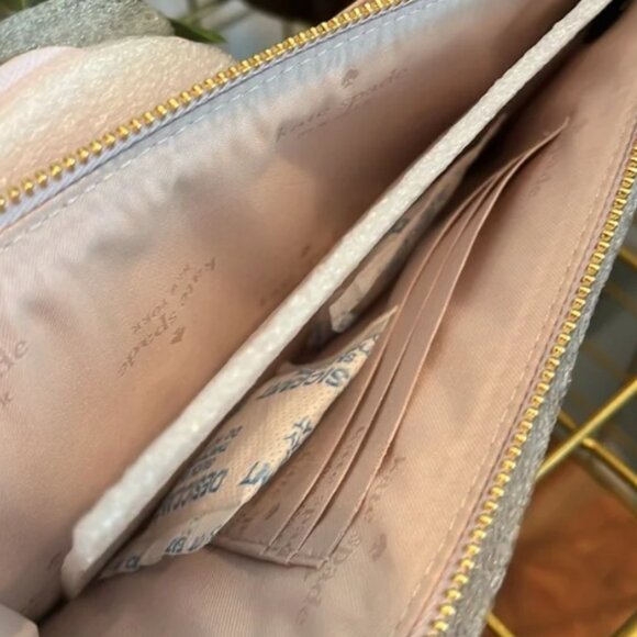 kate spade 3D Floral Flower Medium L Zip Wristlet Pale Amethyst NWT - Picture 6 of 7